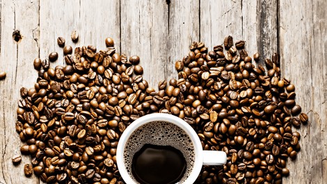 Ameriški dermatolog dr. Gary Goldfaden trdi: "S skodelico kave na dan boste lepši in bolj zdravi!"