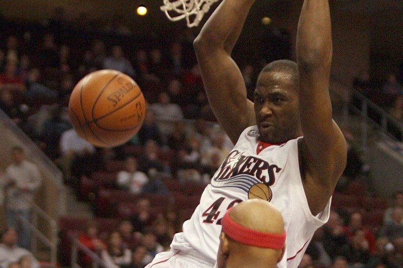 Nekdanjemu košarkarju lige NBA tatovi odnesli straniščno školjko (foto: profimedia)