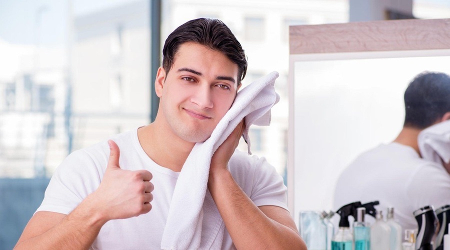 NIVEA MEN Sensitive Recovery balzam po britju: udobje in zaščita pred majhnimi urezninami (foto: profimedia)