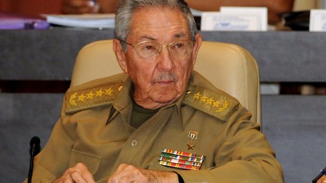 Kubanski predsednik Raul Castro naj bi se aprila upokojil