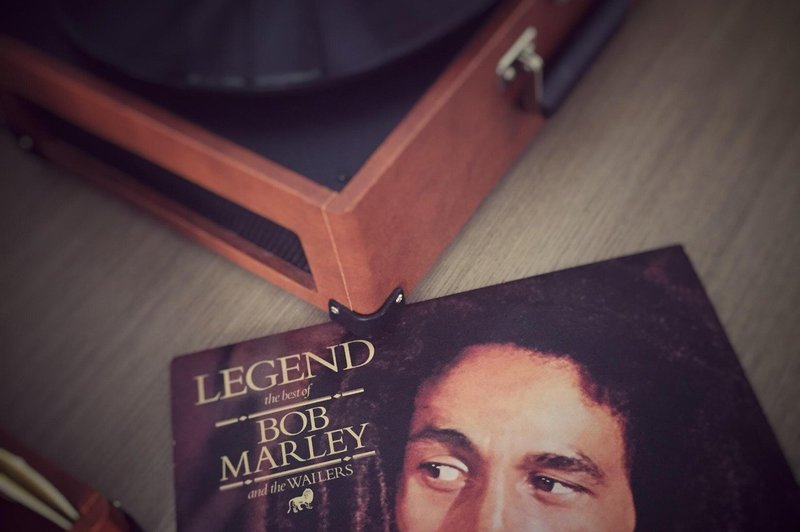 Album Legend Boba Marleyja rekordnih 500 tednov na ameriški lestvici (foto: profimedia)