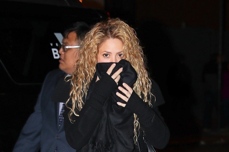 Shakira zaradi težav z glasilkami odpovedala turnejo (foto: profimedia)