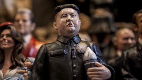 Kim Jong-un voščil ZDA z besedami: "Jedrski gumb je vedno na moji mizi!"
