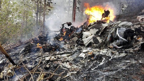 V strmoglavljenju letala na Kostariki umrlo 12 ljudi