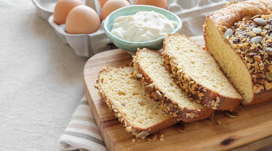 Ste tudi vi med ljubitelji kruha? Ta recept vas bo navdušil, rabite samo 2 sestavini (brez kvasa in moke!) (foto: profimedia)