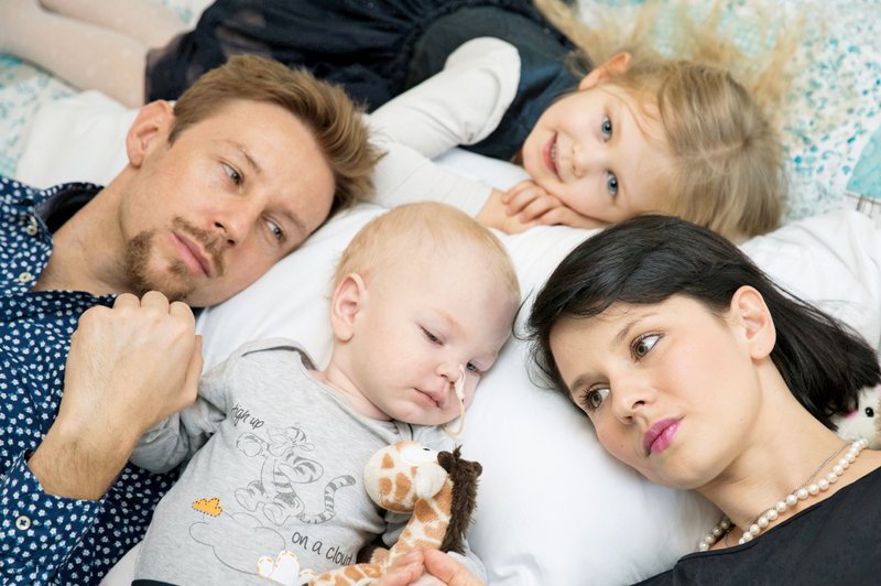 Gregor in Nina Bezenšek sta se težko sprijaznila z otrokovo diagnozo (foto: Mediavibre)