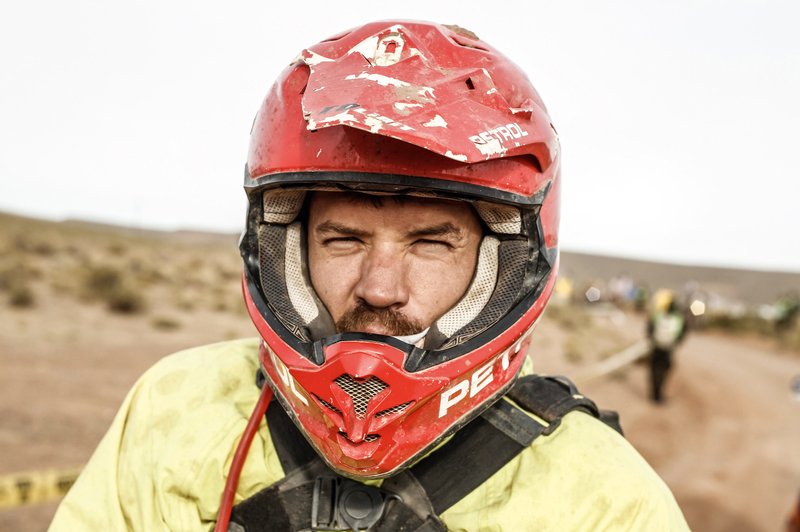 Reli Dakar: Za Simonom Marčičem je dolga preizkušnja, malo spanca in veliko zgodb (foto: rallyzone)