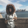 Seksapilna Nina Donelli je pred mrazom pobegnila v tople kraje