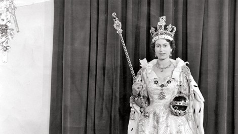Elizabeta II. se je na dan kronanja počutila obupno