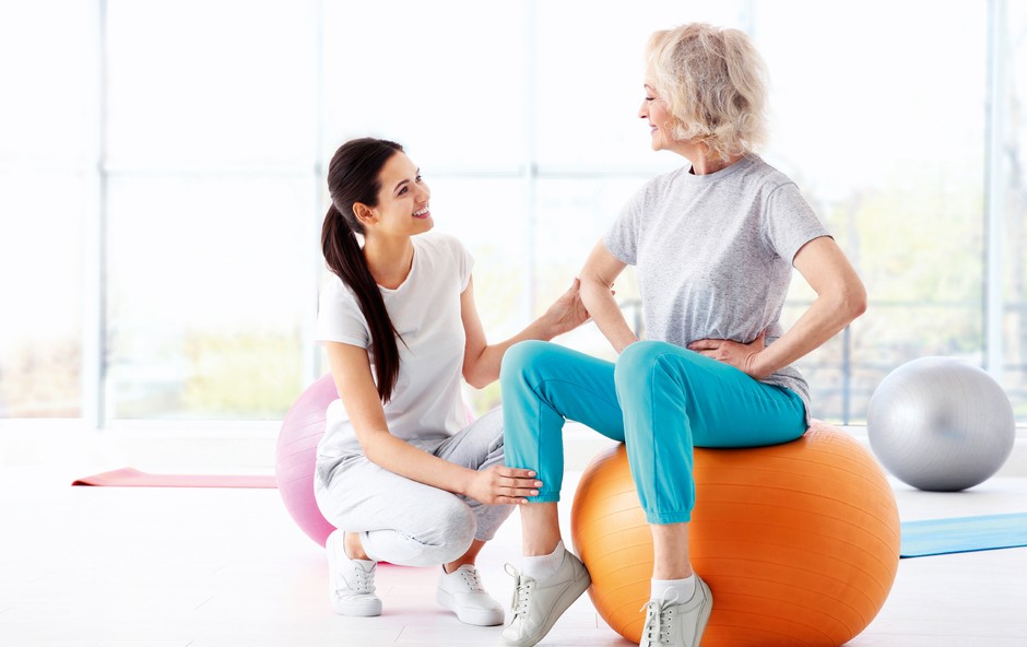 Osteoporoza - tiha bolezen, glasni zlomi (foto: Shutterstock)