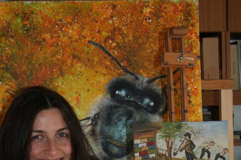 Anja Bunderla v umetnost vključuje - čebele! (foto: Osebni arhiv)