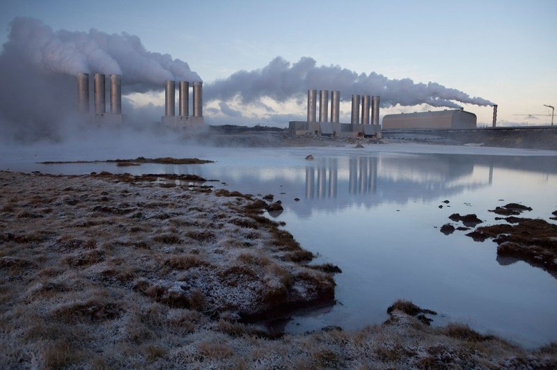 Zaradi masovnega rudarjenja bitcoinov se Islandija sooča s primanjkljajem elektrike (foto: Profimedia)