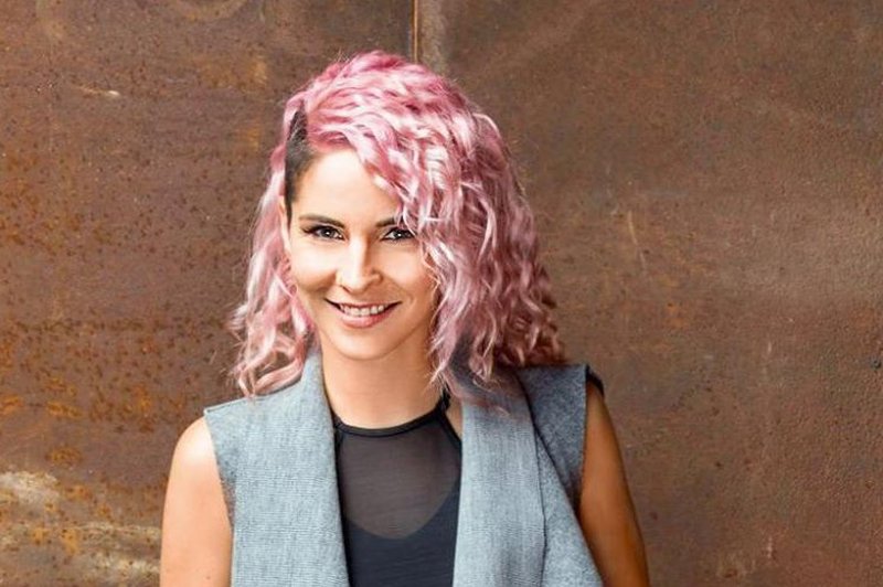 Lea Sirk z novo pričesko - poglejte, kakšno barvo las je izbrala tokrat! (foto: Osebni arhiv)