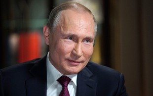 Putin v predvolilnem filmu razkril vrsto skrivnosti: od resnih političnih do zelo rumenih!