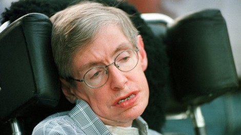 Na svojem domu je umrl sloviti britanski fizik Stephen Hawking