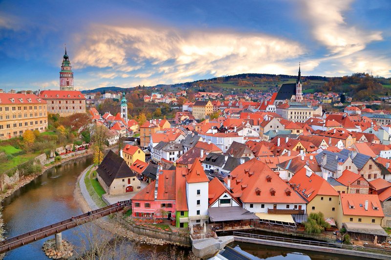 Spoznajte češki Krumlov - še dandanes je srednjeveško mesto (foto: Shutterstock)
