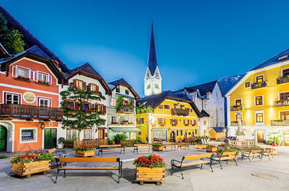 Avstrijski Hallstatt –  slovi kot vas soli (foto: Shutterstock)