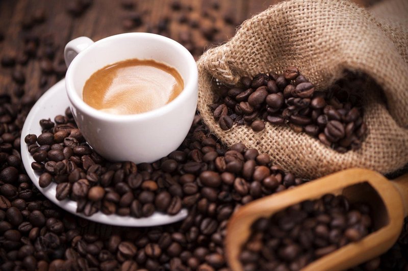 V Kaliforniji bodo kavo kmalu stregli z opozorilom pred rakom (foto: profimedia)