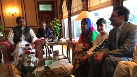 Malala Jusafzaj je prvič po napadu obiskala svoj rojstni kraj