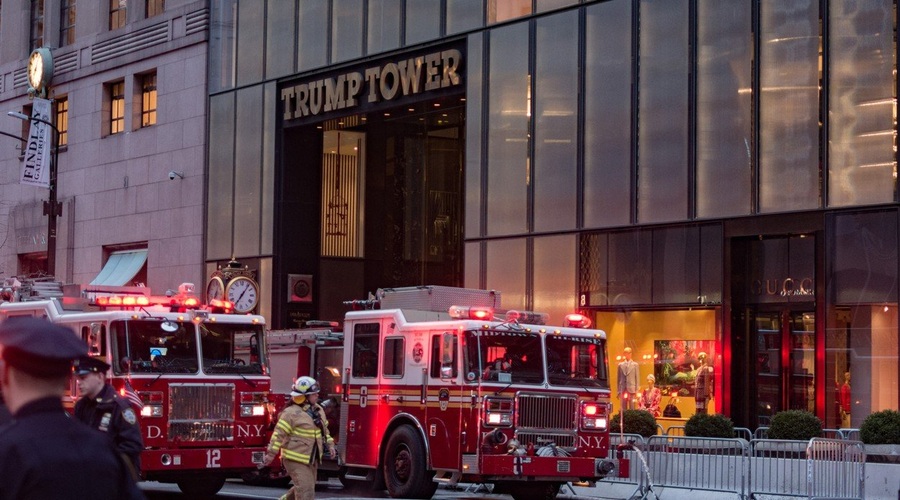 Požar v 50. nastropju Trump Towerja zahteval smrtno žrtev (foto: profimedia)