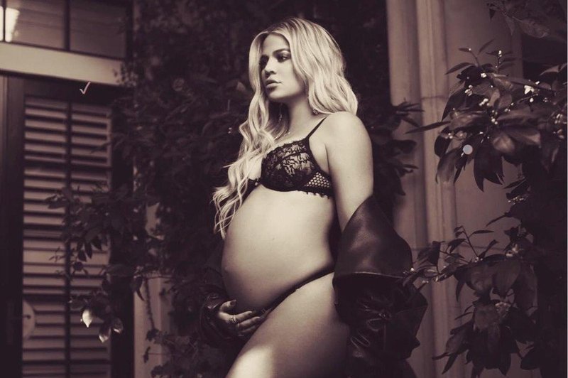 Khloe Kardashian bo vsak čas rodila, Tristana pa so zasačili z drugo! (foto: profimedia)