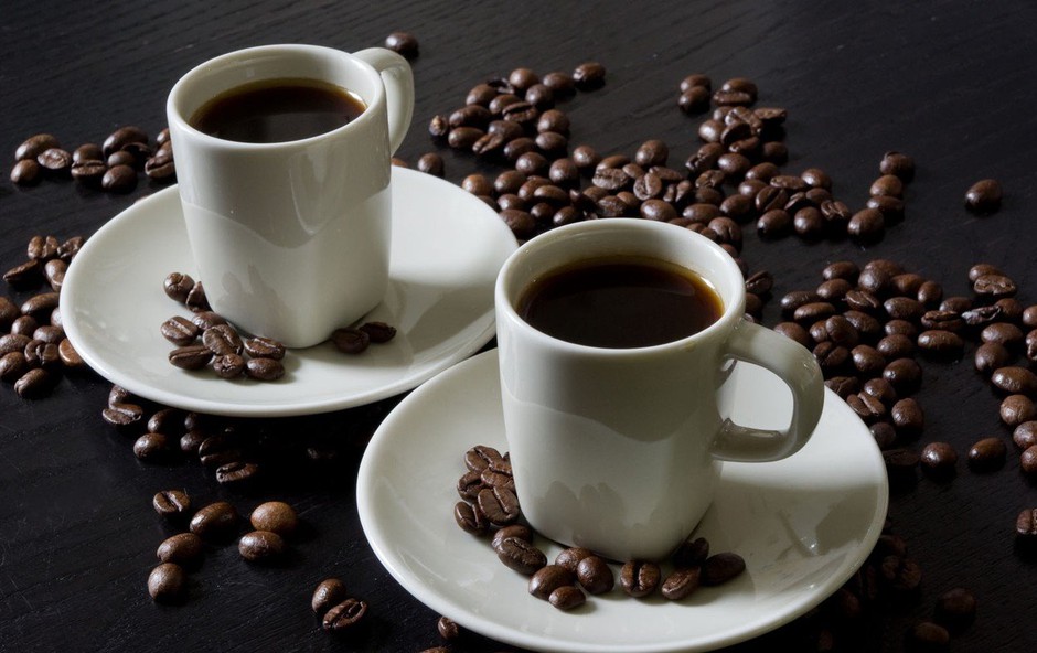 Nutricionisti zatrjujejo, da pri hujšanju pomaga tudi kava (foto: profimedia)