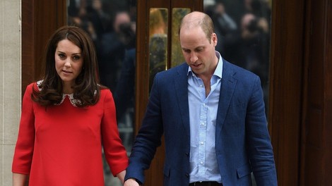 Princ William in Kate Middleton sta se po dolgem času znova držala za roke