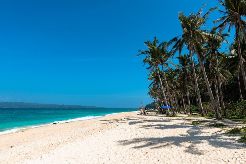 Rajski otok Boracay so oblasti za pol leta zaprle za turiste, da bi enkrat za vselej naredili red! (foto: profimedia)