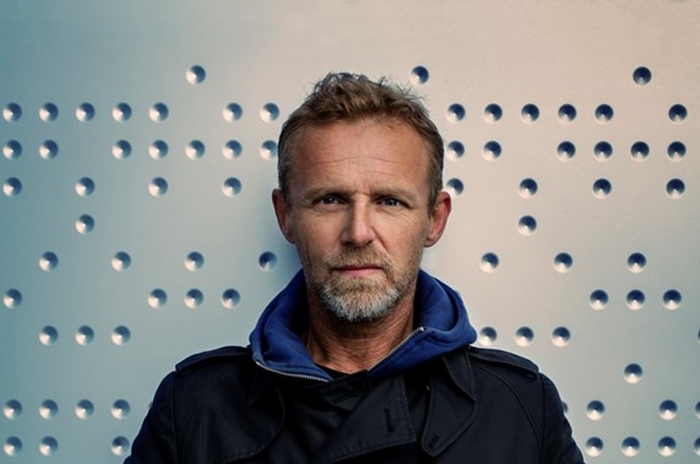 Jo Nesbø kmalu na Škrabčevi domačiji! (foto: Thron Ullberg)