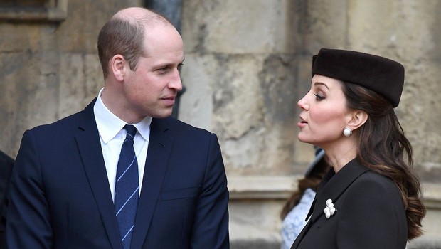 Kate Middleton in princ William ujeta v redkih intimnih trenutkih (foto: Profimedia)