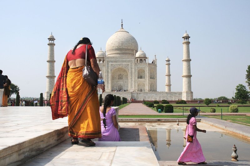 Sloviti spomenik ljubezni Tadž Mahal zaradi onesnaženja spreminja barvo (foto: Profimedia)
