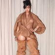 Rihanna pokazala strije in poraščene noge