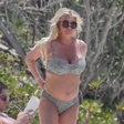 Jessica Simpson na plaži pokazala nakopičene kilograme