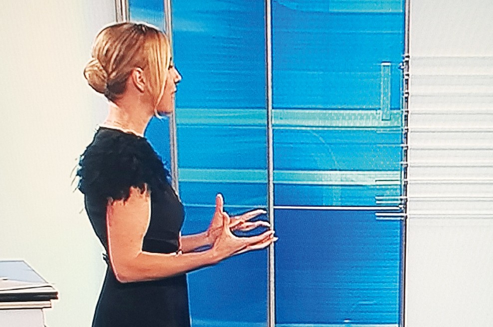 Voditeljice oddaje POP IN vse bolj razgaljene (foto: arhiv POP)