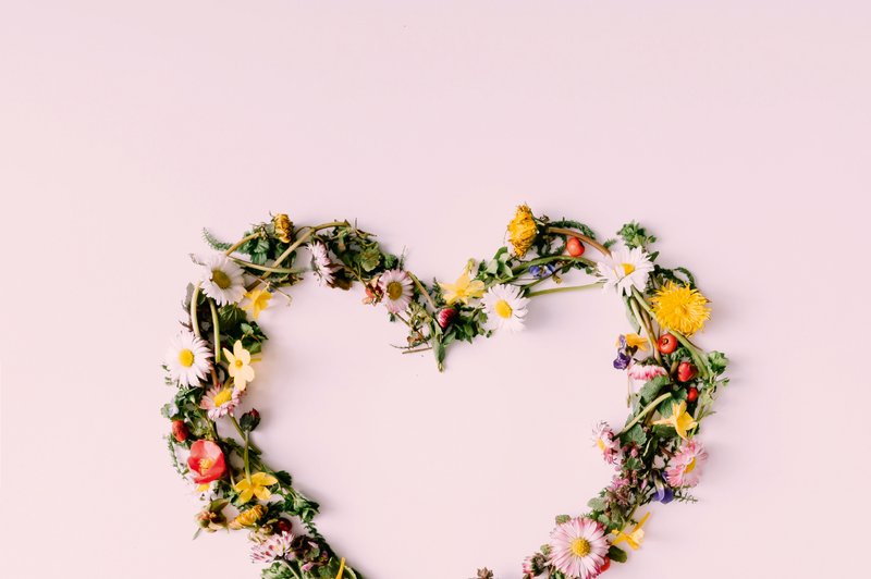 Maj - veliki traven: Ne za poroko, da za ljubezen! (foto: Shutterstock)