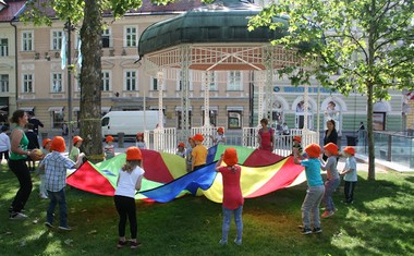 12. mednarodni festival 'Igraj se z mano'