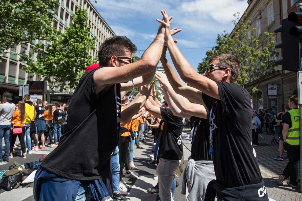FOTOGALERIJA: Maturantska četvorka sredi prestolnice in po drugih slovenskih mestih