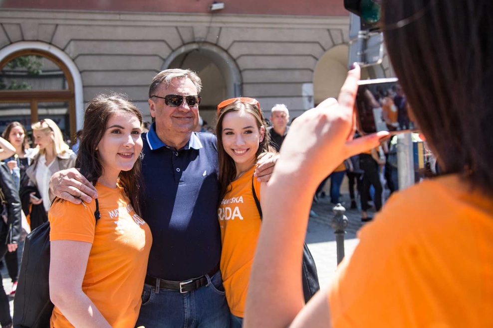 FOTOGALERIJA: Maturantska četvorka sredi prestolnice in po drugih slovenskih mestih