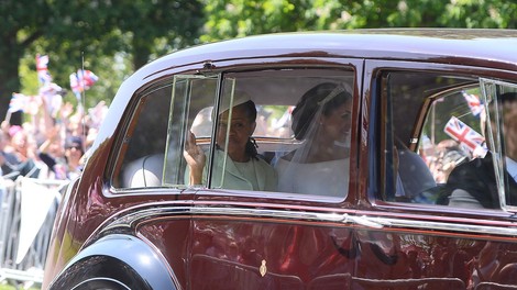 Poglejte si, prvi poročni poljub princa Harryja in Meghan Markle