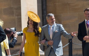 Amal Clooney je bila verjetno najlepša gostja kraljeve poroke