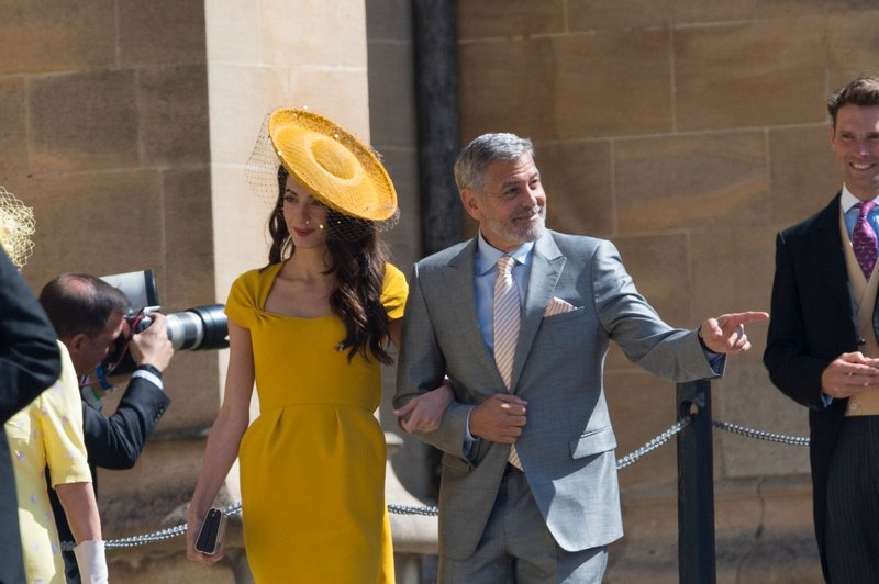 Amal Clooney je bila verjetno najlepša gostja kraljeve poroke (foto: Profimedia)