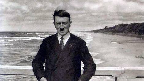 Adolf Hitler je brez dvoma umrl leta 1945, trdi francoska študija!