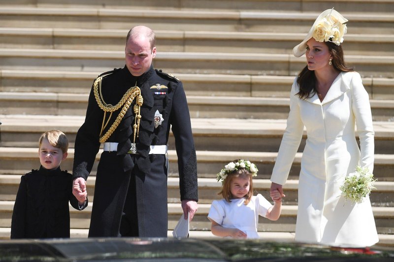 Poglejte si, kaj je princ William Kate Middleton podaril ob rojstvu malega princa (foto: Profimedia)