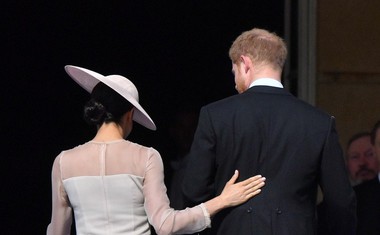 Harry in Meghan na vrtni zabavi v Buckinghamski palači