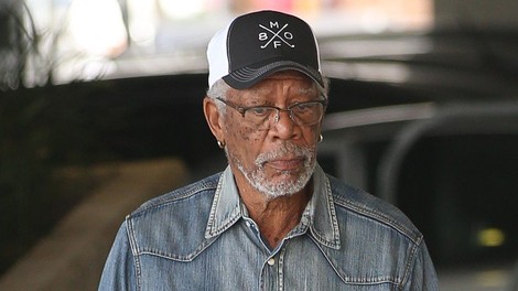 Slavni Morgan Freeman obtožen spolnega nadlegovanja žensk!
