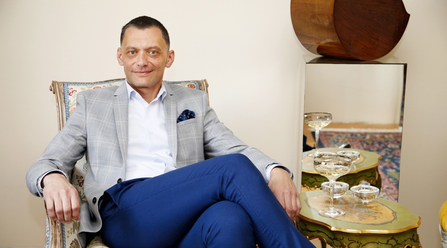 Neskončno udobje klasičnega pohištva (foto: Aleksandra Saša Prelesnik)