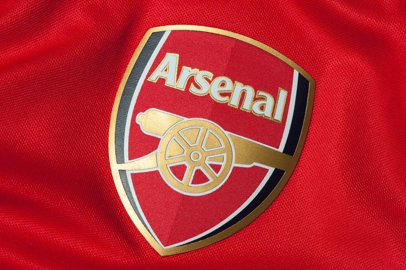 Revna Ruanda pred kritiki brani svoje drago sponzorstvo v Arsenalu (foto: profimedia)