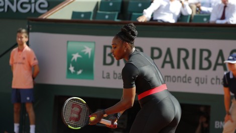 Serena Williams se je osem mesecev po porodu vrnila na teniška igrišča