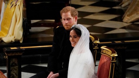 Princ Harry in Meghan Markle bosta morala vrniti vsa poročna darila