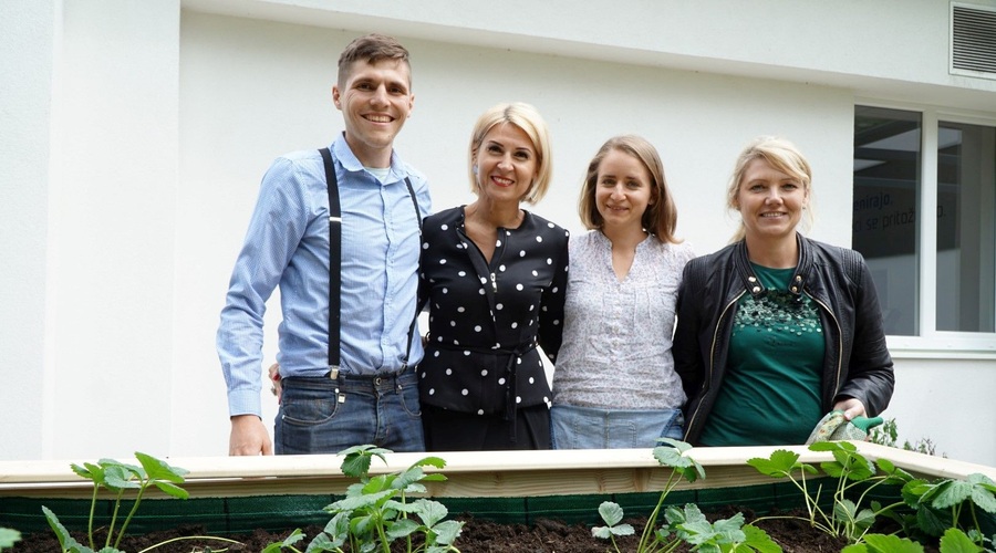 Robert Špiler, Tanja Skaza, Tjaša Štruc in Maruša Cerar Bebar. (foto: Skaza Press)
